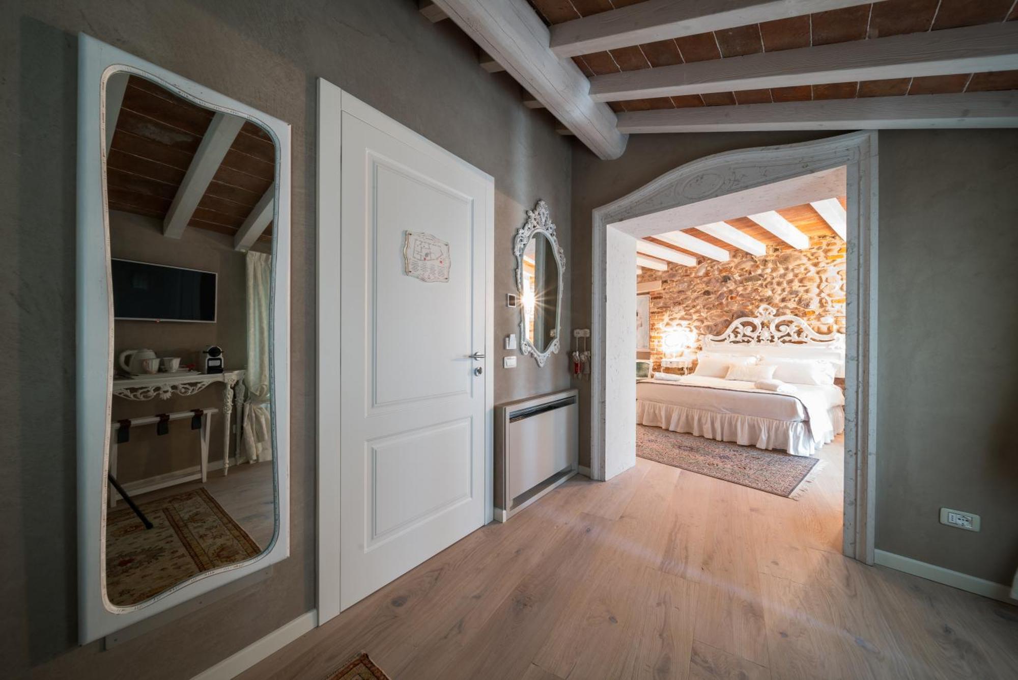 Regia Rosetta - Royal Rooms Borghetto 明乔河畔的瓦雷奇奥 外观 照片