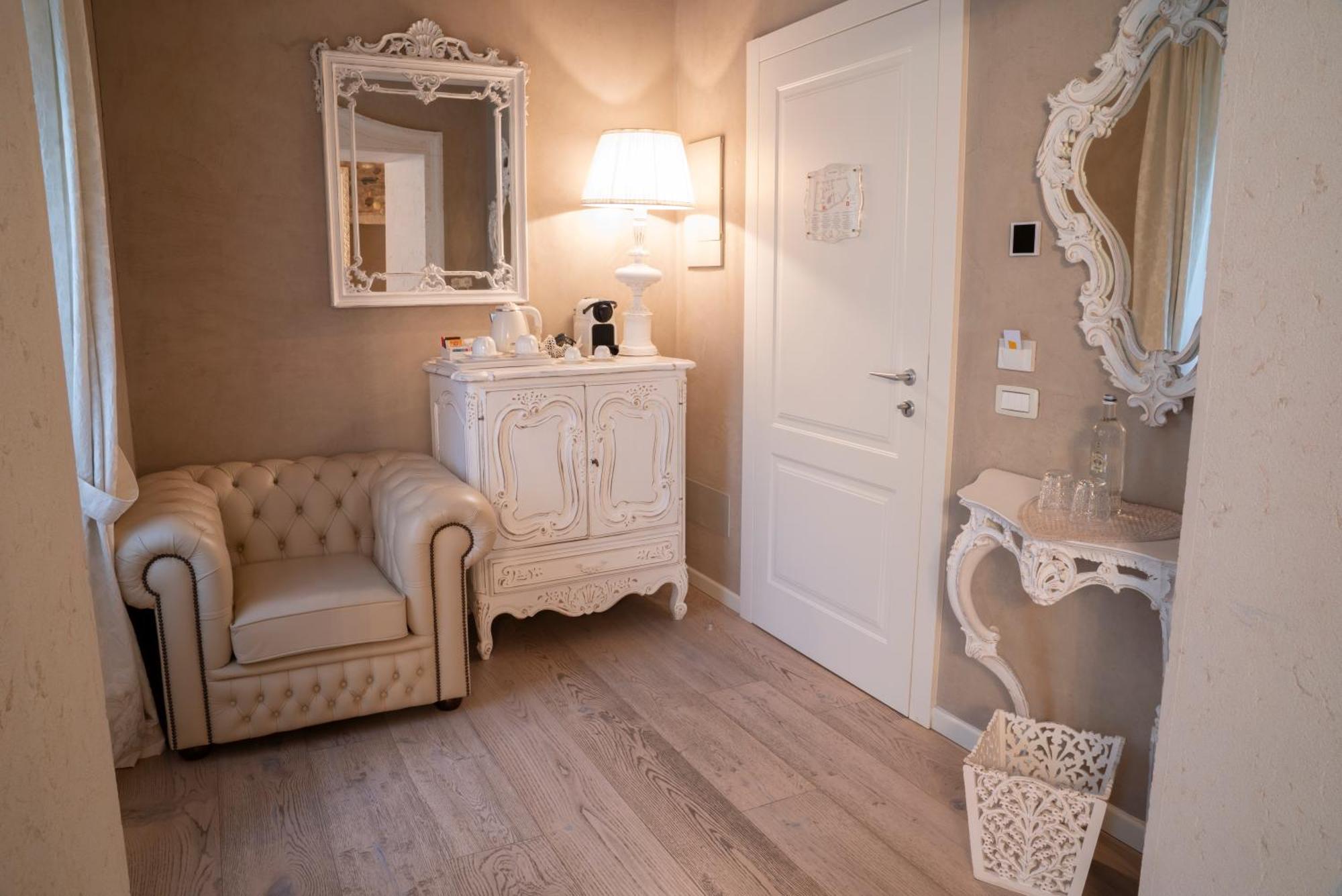 Regia Rosetta - Royal Rooms Borghetto 明乔河畔的瓦雷奇奥 外观 照片