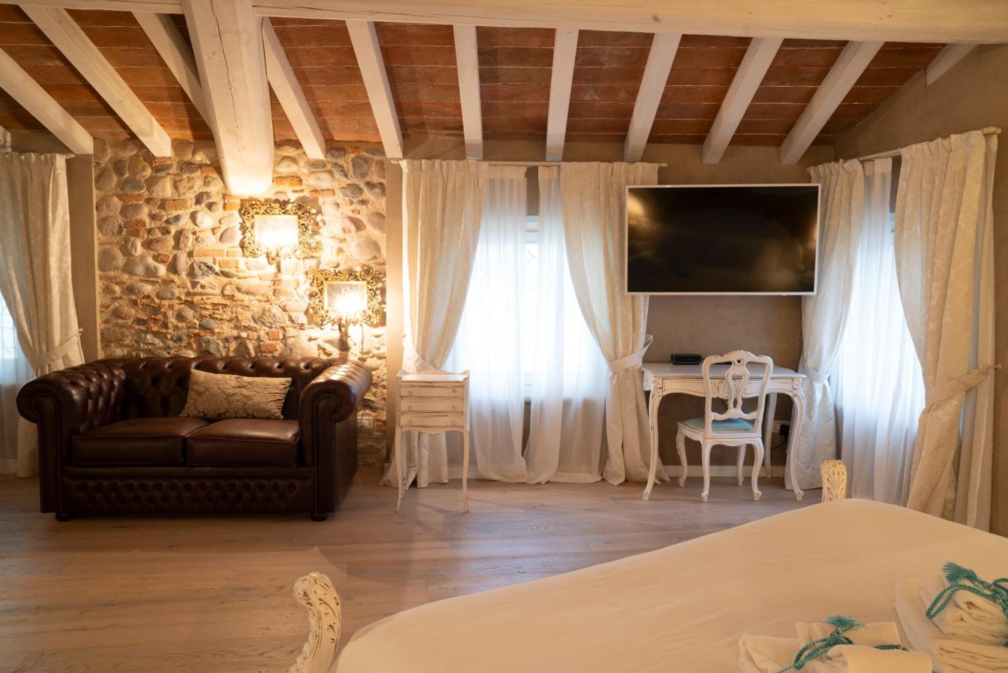 Regia Rosetta - Royal Rooms Borghetto 明乔河畔的瓦雷奇奥 外观 照片
