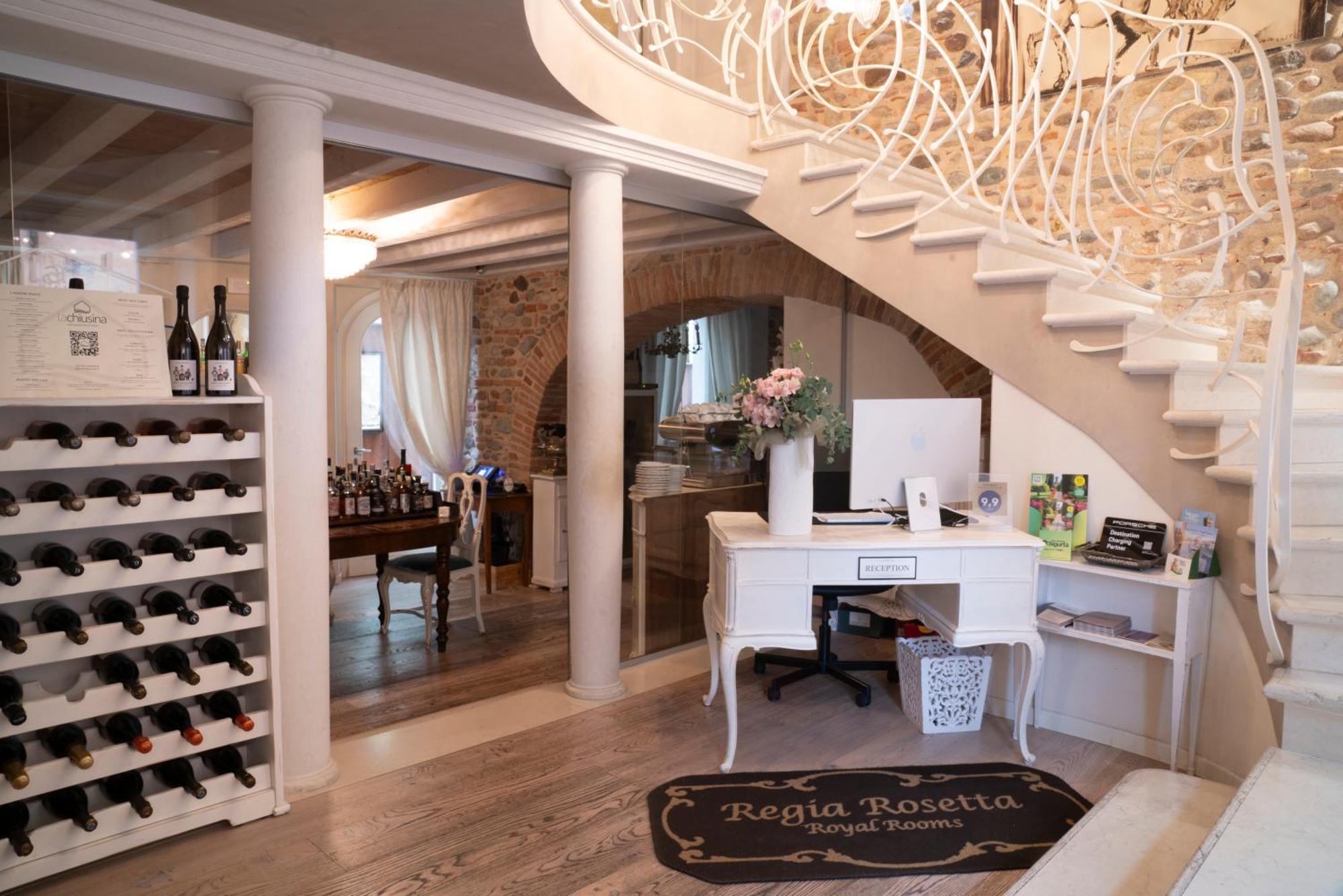 Regia Rosetta - Royal Rooms Borghetto 明乔河畔的瓦雷奇奥 外观 照片